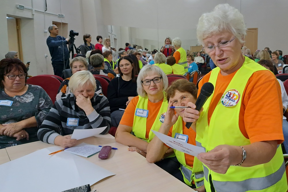 В Доме культуры села Первомайский прошел V областной смотр Школ «серебряных» волонтёров.