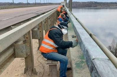 Начался ремонт моста через реку Волга в районе Кинешмы.